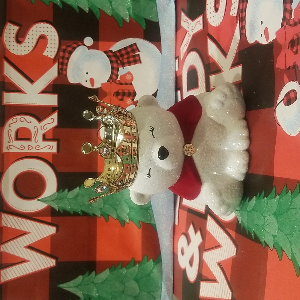 Bath and Body Works Royal Polar Bear Pedestal